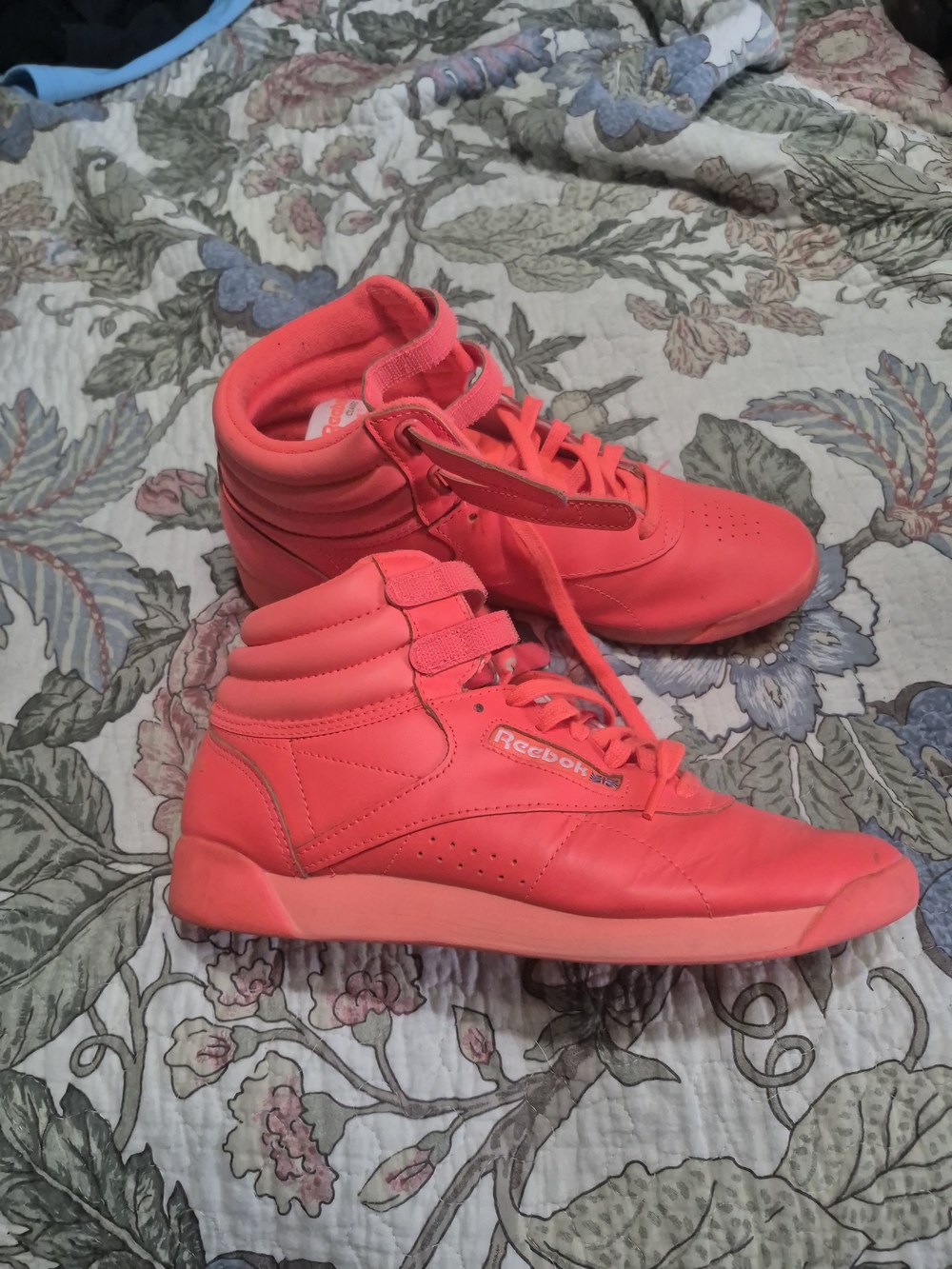 Reebok Women's High-Top Sneakers in Bright Coral Pink